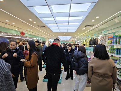 義烏品牌出海新引擎！Yiwu Selection集合店開業(yè)5小時簽約1.2億，家居用品商貿(mào)迎來新機遇